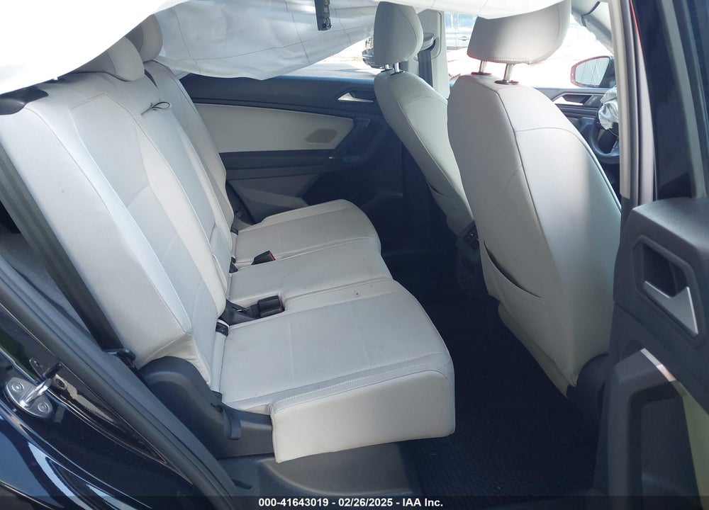 2020 VOLKSWAGEN TIGUAN VIN: 3VV3B7AX1LM139973