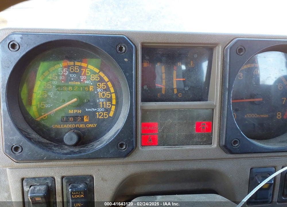 1990 MITSUBISHI MONTERO LS VIN: JA4GJ51S9LJ002086