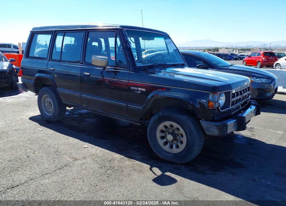 1990 MITSUBISHI MONTERO LS VIN: JA4GJ51S9LJ002086