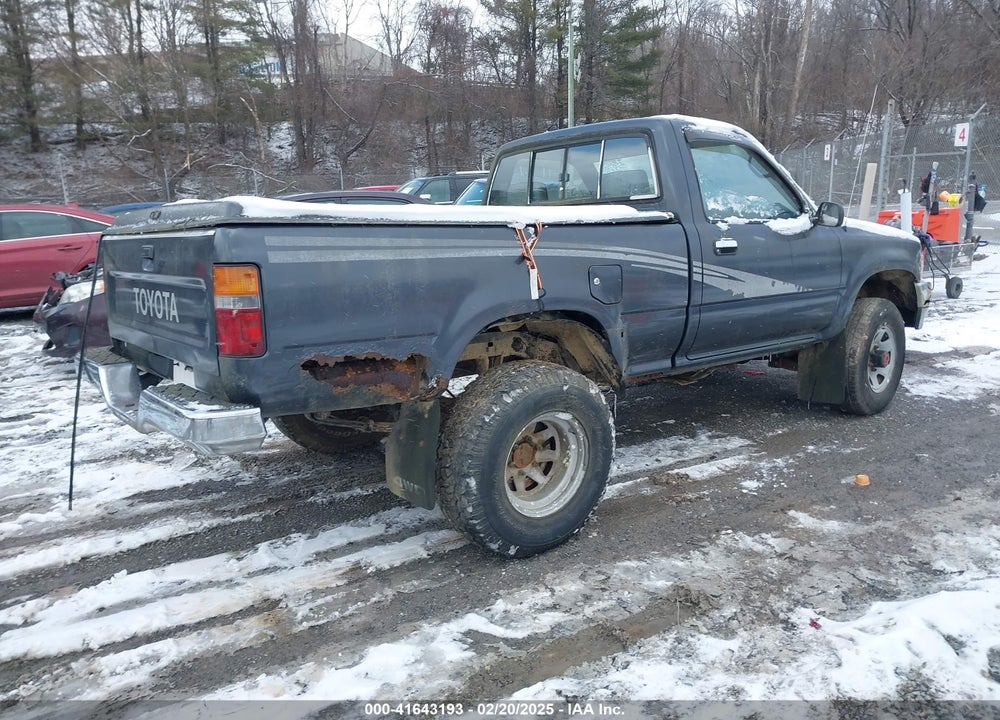 1993 TOYOTA PICKUP 1/2 TON SHORT WHLBSE DX VIN: 4TARN01PXPZ133421