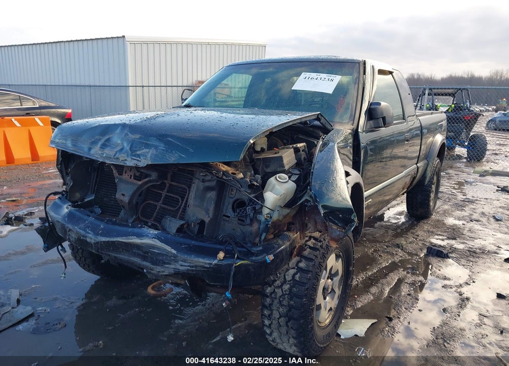 2003 CHEVROLET S-10 VIN: 1GCCT19X738283173