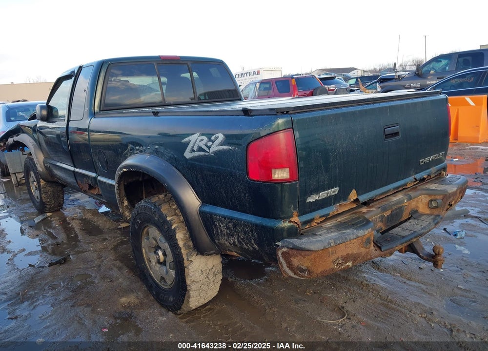 2003 CHEVROLET S-10 VIN: 1GCCT19X738283173