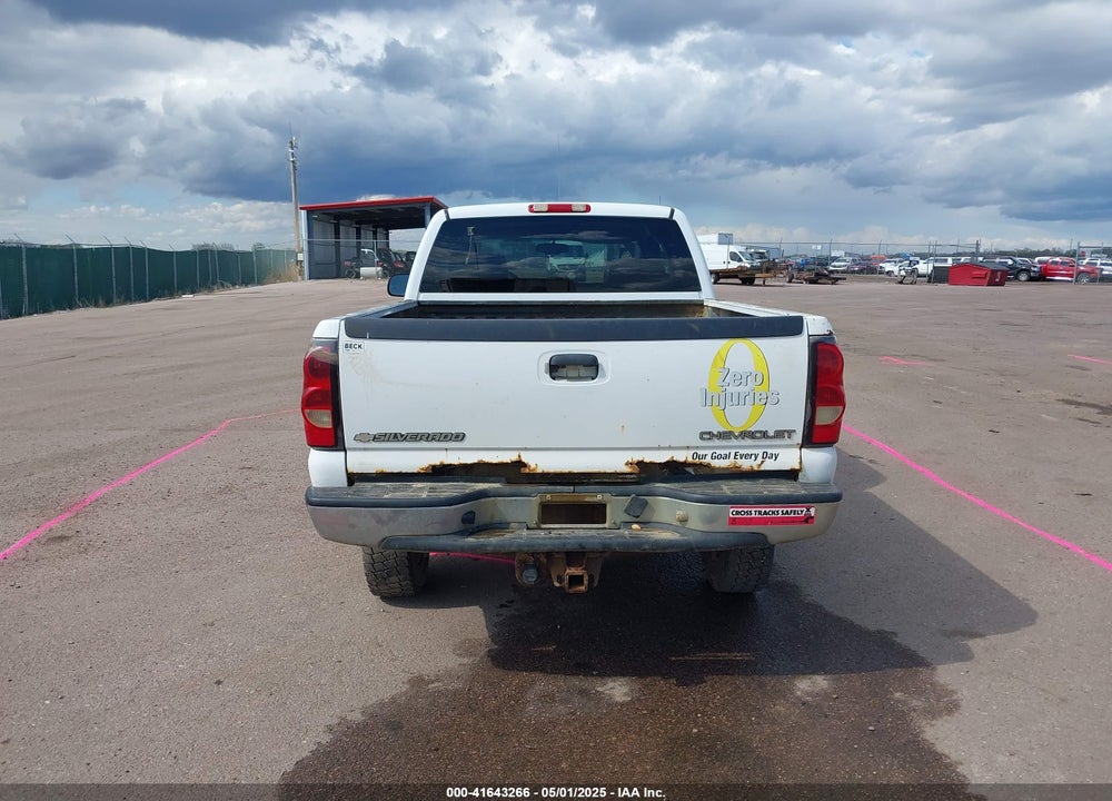 2005 CHEVROLET SILVERADO 2500HD LT VIN: 1GCHK29UX5E179785