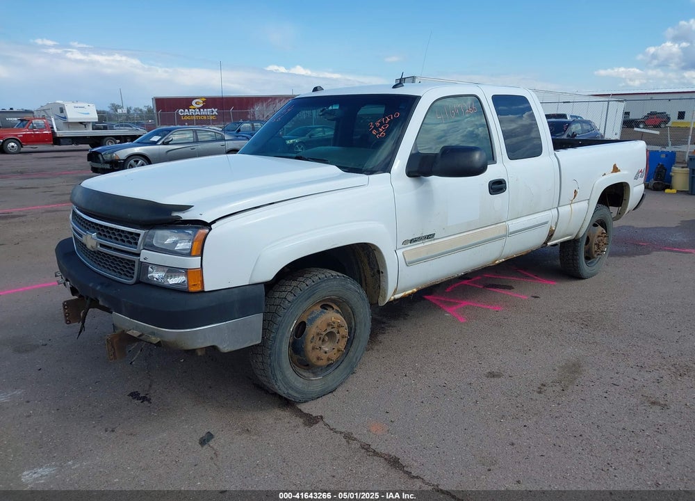 2005 CHEVROLET SILVERADO 2500HD LT VIN: 1GCHK29UX5E179785