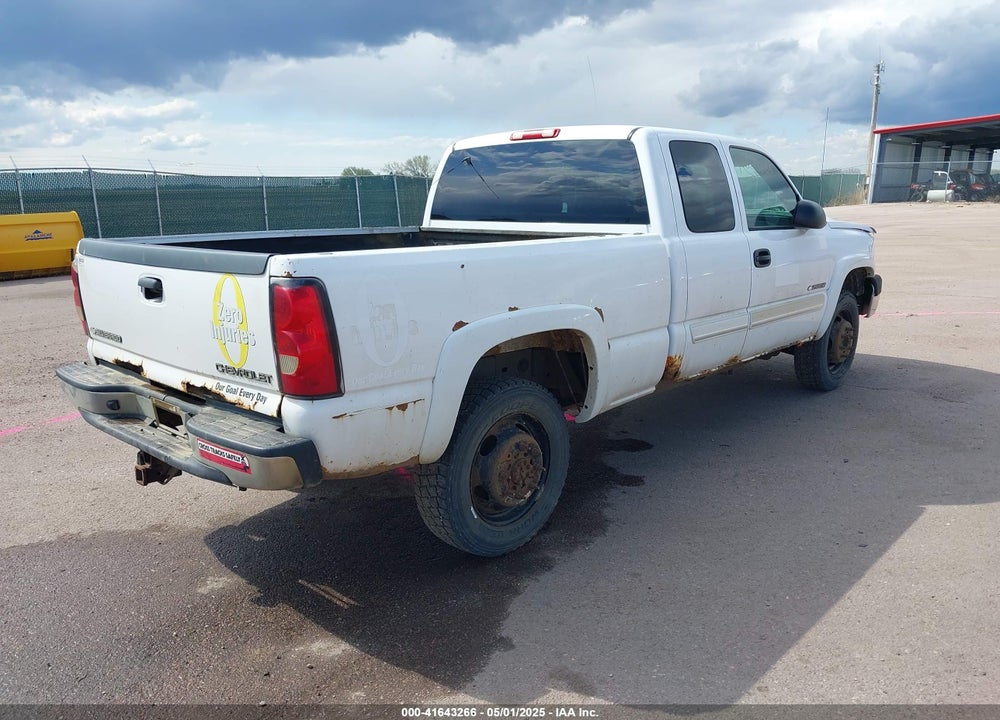 2005 CHEVROLET SILVERADO 2500HD LT VIN: 1GCHK29UX5E179785