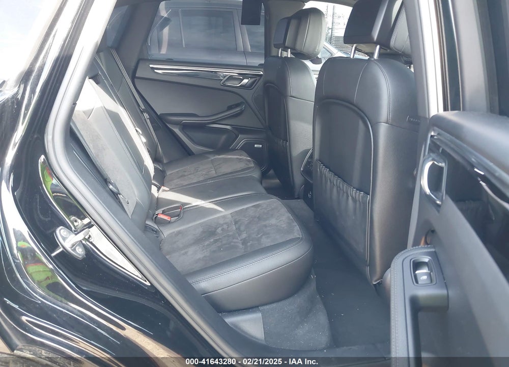 2021 PORSCHE MACAN VIN: WP1AA2A53MLB06131