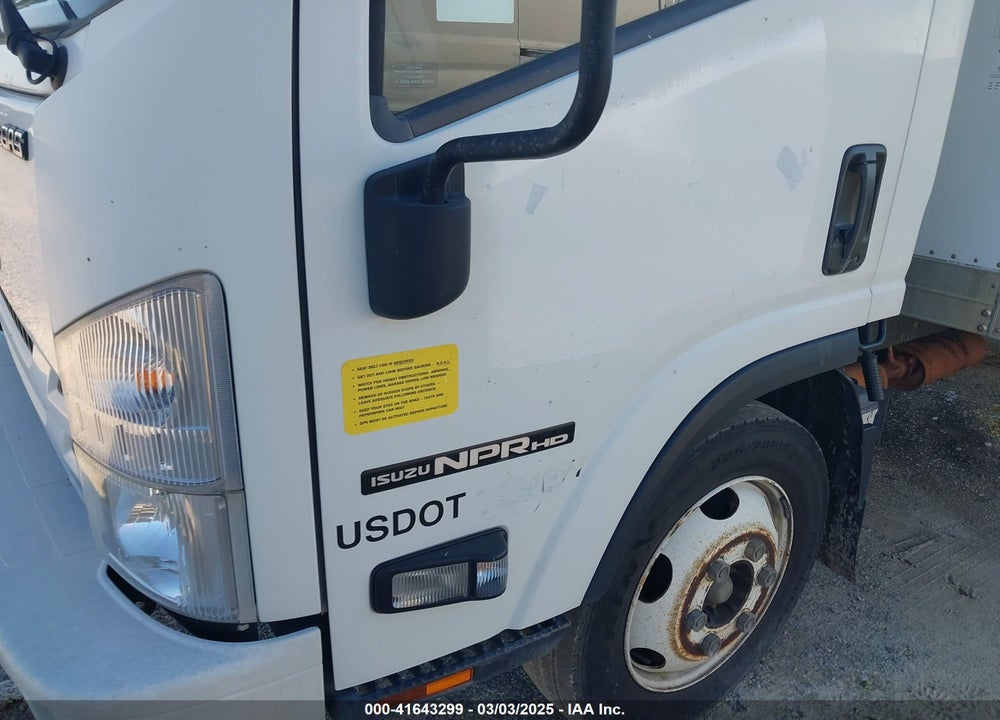 2019 ISUZU NPR HD VIN: 54DC4W1C3KS811095