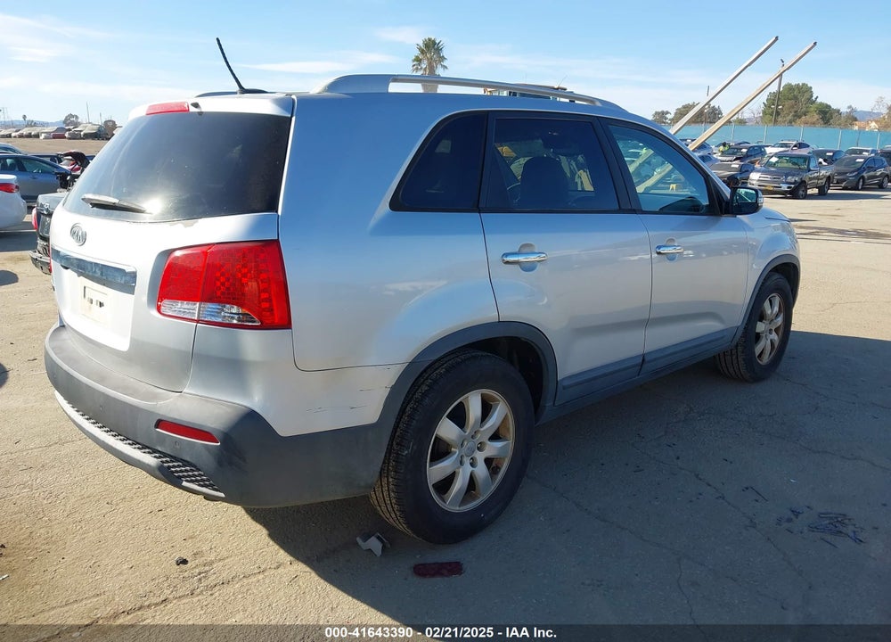 2012 KIA SORENTO LX VIN: 5XYKT3A60CG264208