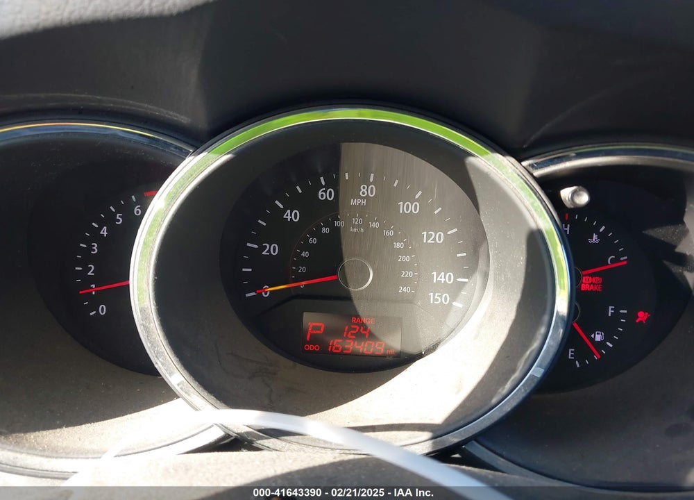 2012 KIA SORENTO LX VIN: 5XYKT3A60CG264208