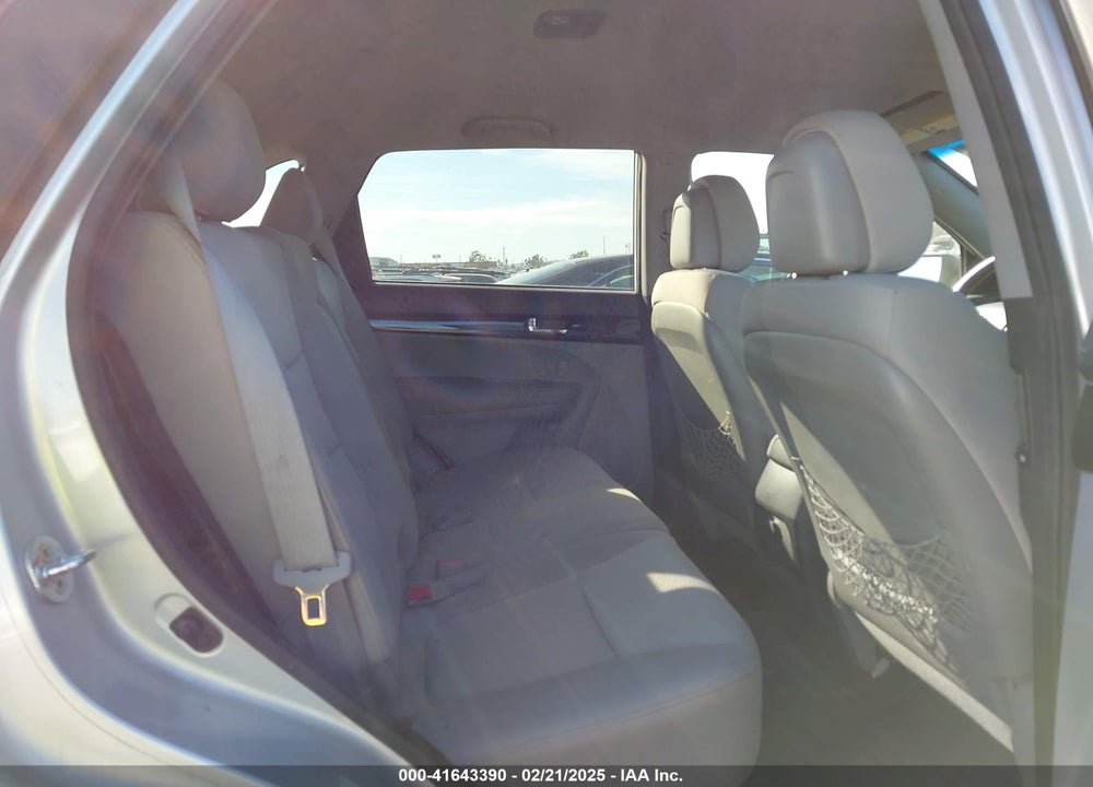 2012 KIA SORENTO LX VIN: 5XYKT3A60CG264208