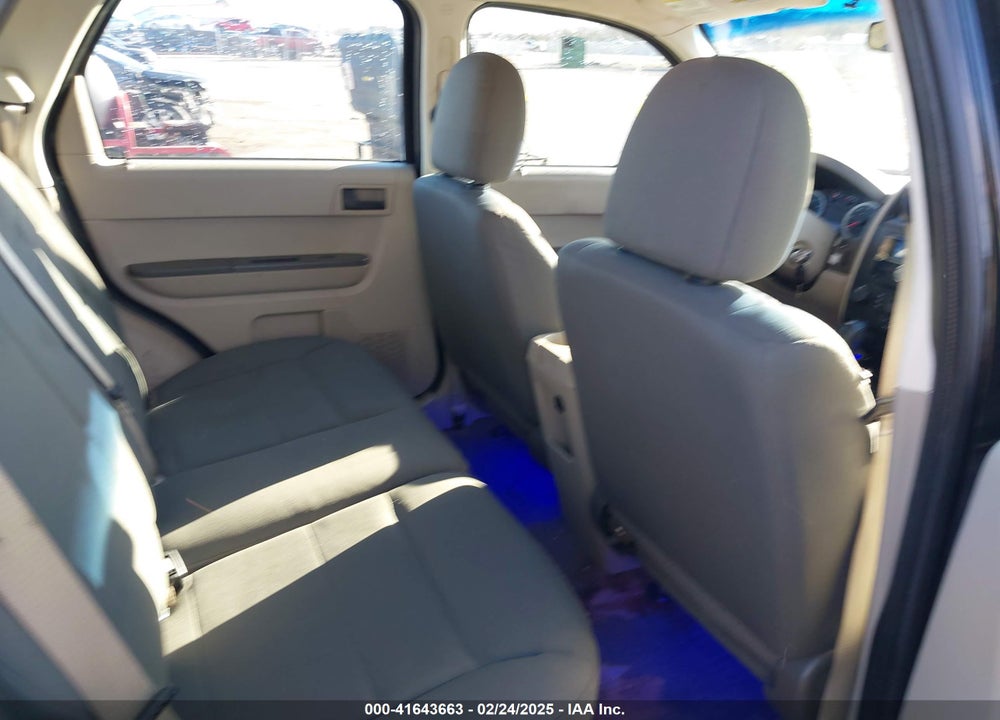 2011 FORD ESCAPE XLS VIN: 1FMCU0C74BKC18584