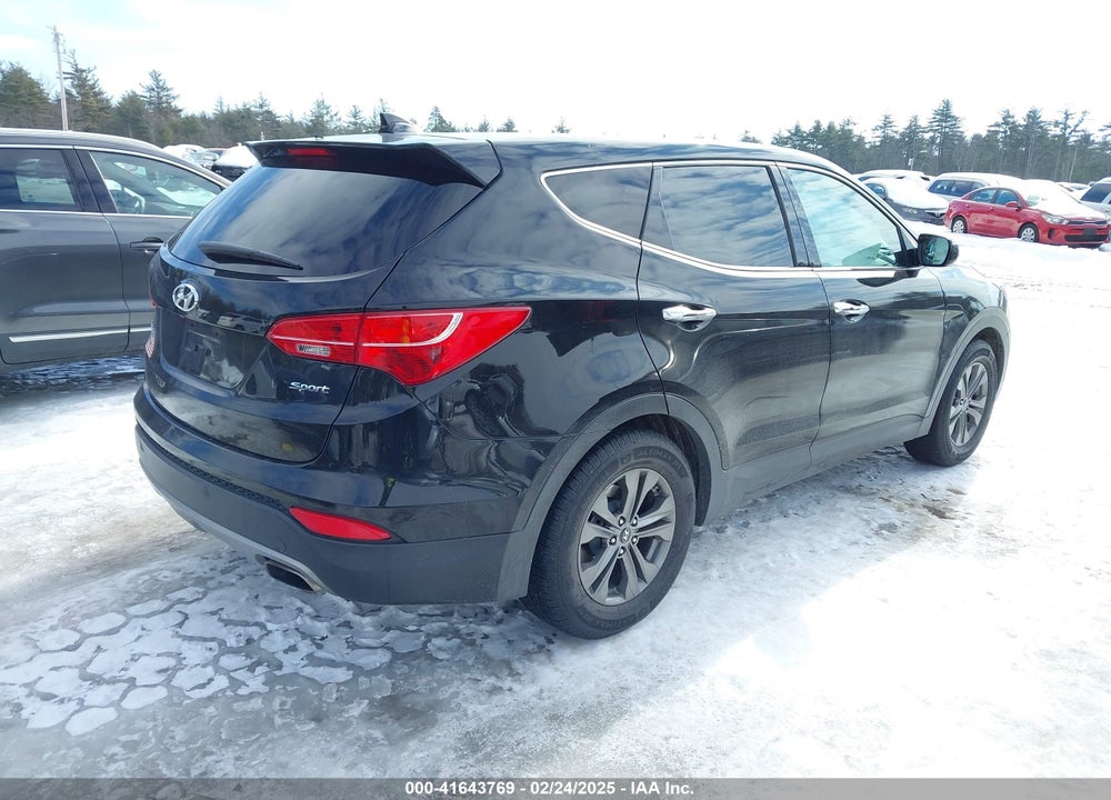 2013 HYUNDAI SANTA FE VIN: 5XYZU3LB5DG123299