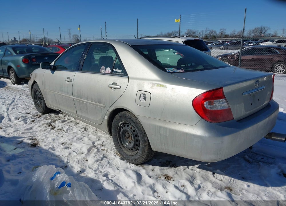 2002 TOYOTA CAMRY LE VIN: 4T1BE32K12U538711
