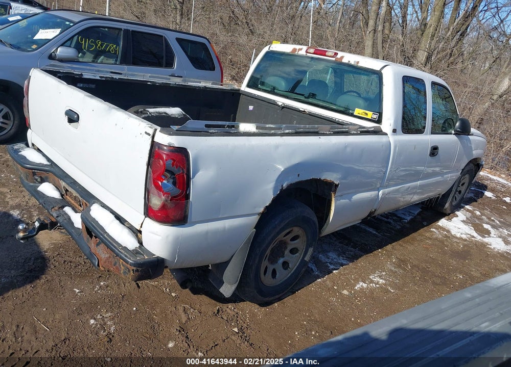 2005 CHEVROLET SILVERADO 1500 WORK TRUCK VIN: 1GCEC19X95Z262539