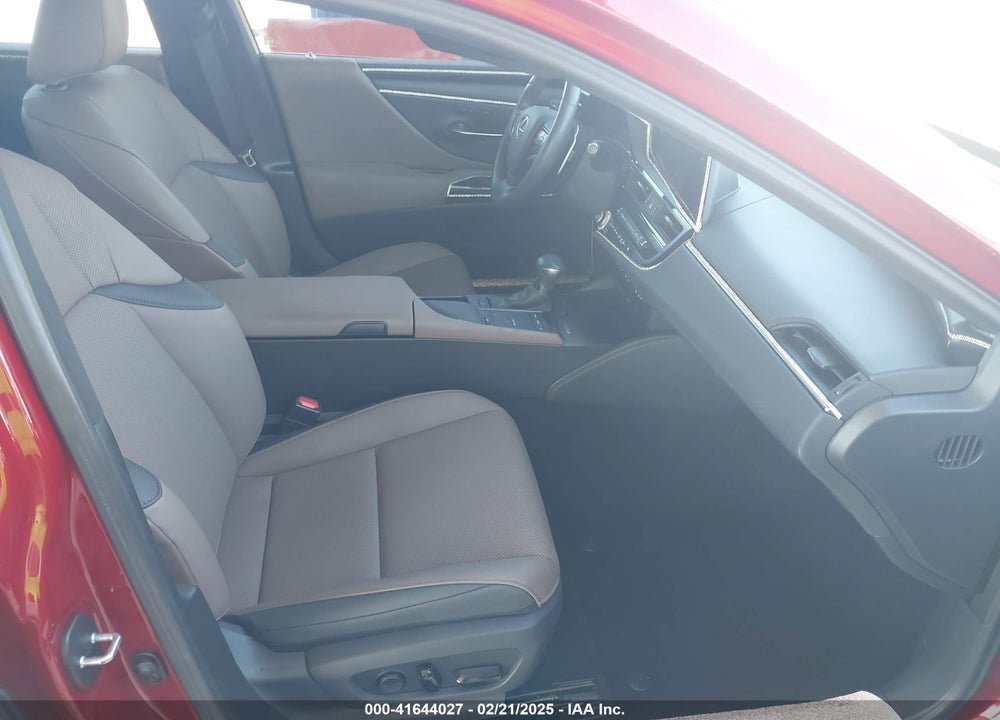 2022 LEXUS ES VIN: 58ADZ1B12NU123127