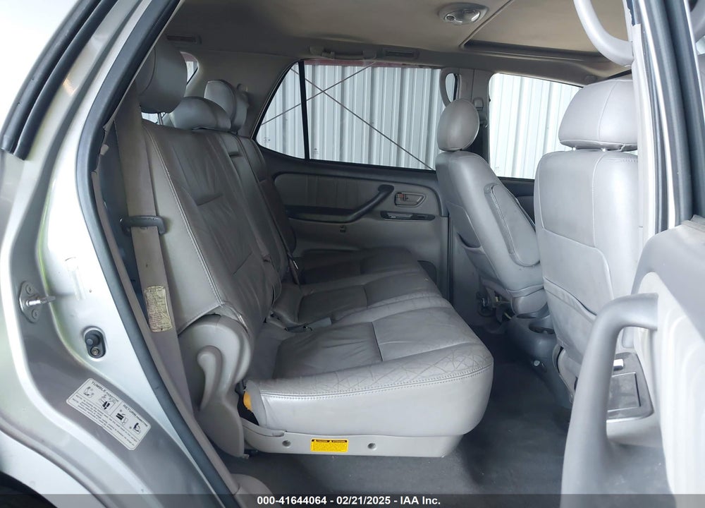 2002 TOYOTA SEQUOIA LIMITED V8 VIN: 5TDBT48A72S078764