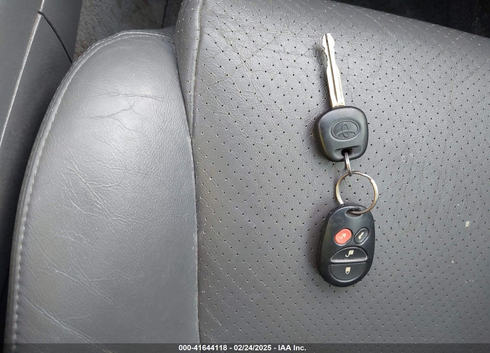 2004 TOYOTA CAMRY SOLARA SLE VIN: 4T1CE38P34U808354