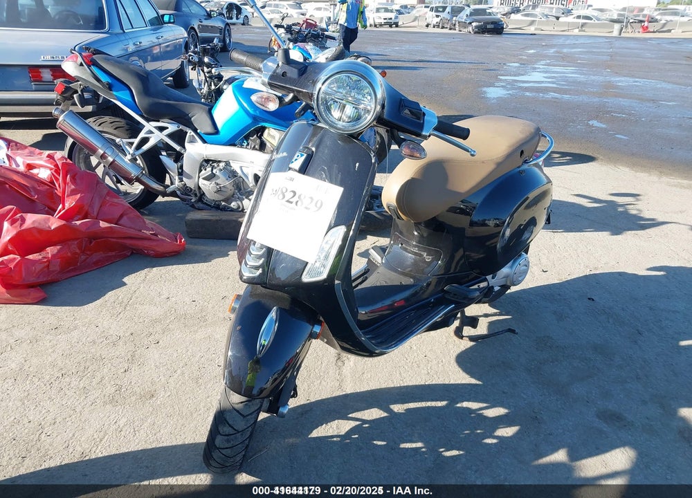 2020 VESPA PRIMAVERA/ VIN: ZAPCA06B7L5100038