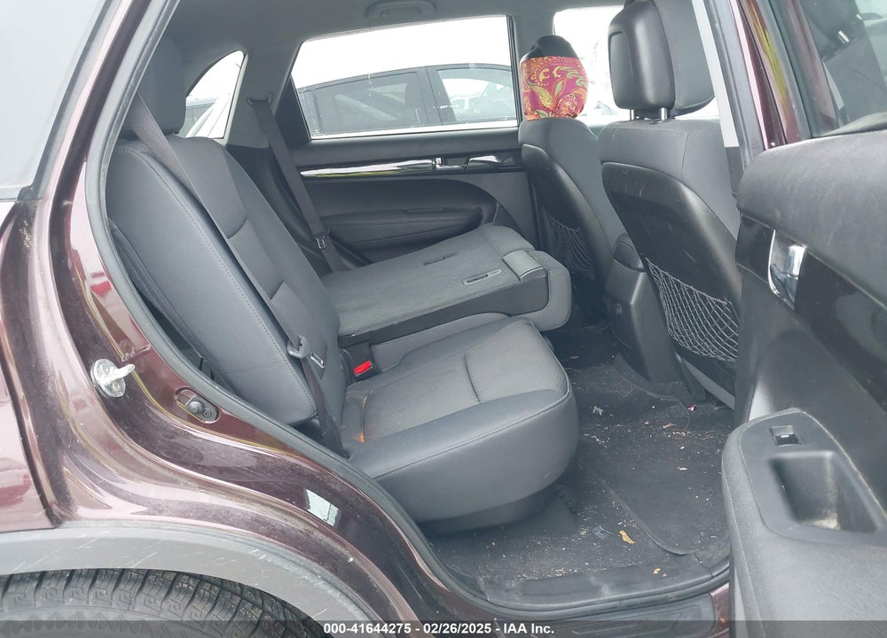 2012 KIA SORENTO LX V6 VIN: 5XYKTDA27CG286497