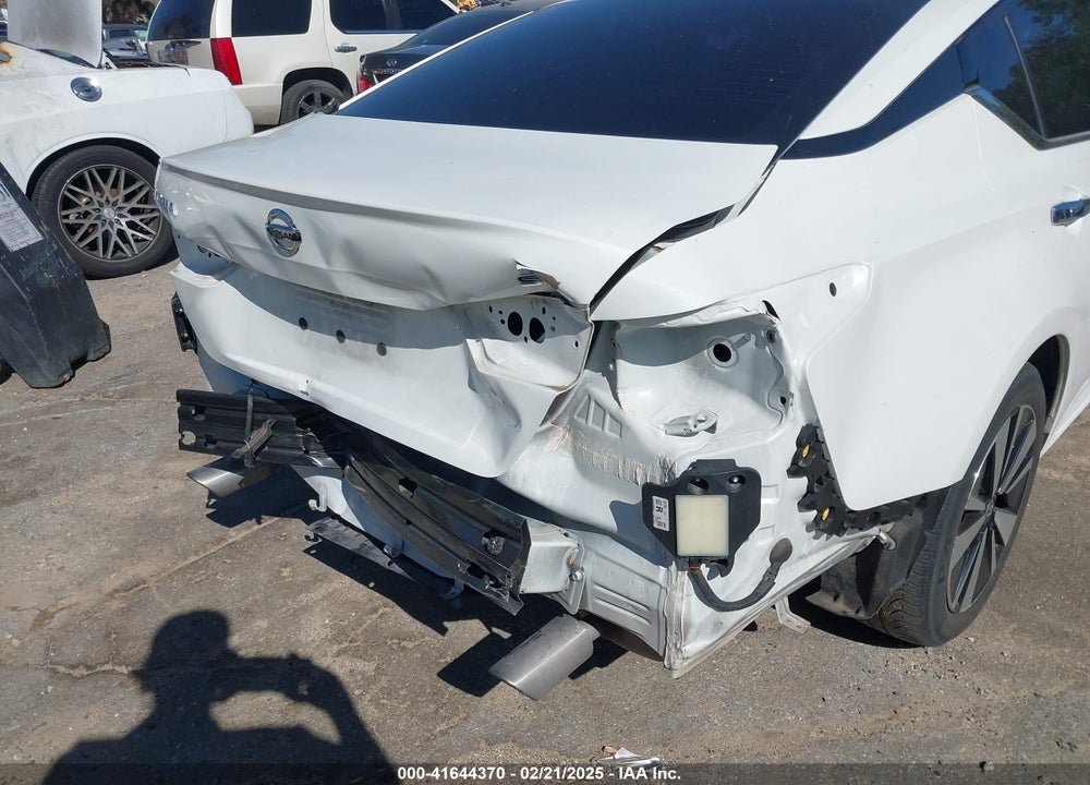 2019 NISSAN ALTIMA VIN: 1N4BL4DV0KN306415