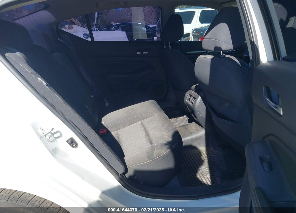2019 NISSAN ALTIMA VIN: 1N4BL4DV0KN306415