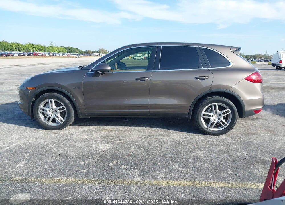 2011 PORSCHE CAYENNE HYBRID S VIN: WP1AE2A29BLA94414