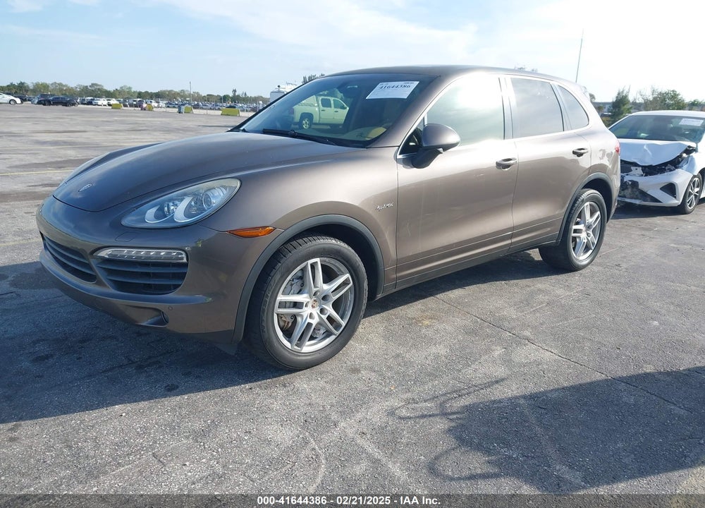 2011 PORSCHE CAYENNE HYBRID S VIN: WP1AE2A29BLA94414
