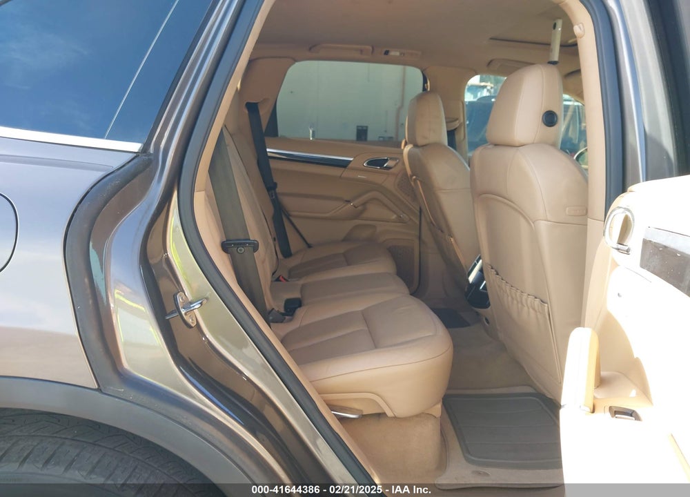 2011 PORSCHE CAYENNE HYBRID S VIN: WP1AE2A29BLA94414