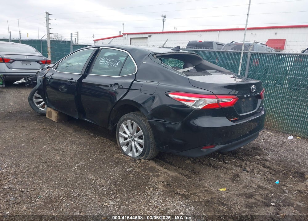 2020 TOYOTA CAMRY LE VIN: 4T1C11AK6LU348006