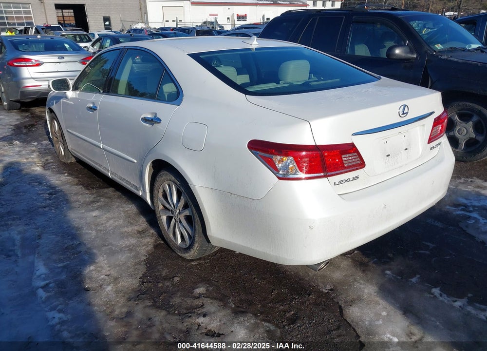 2010 LEXUS ES 350 VIN: JTHBK1EG3A2411816