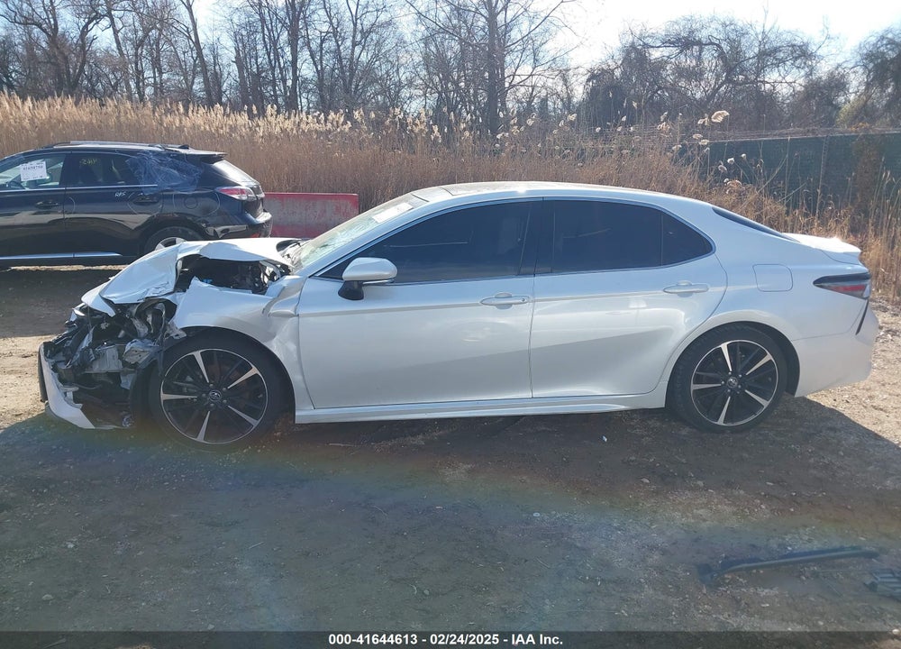 2018 TOYOTA CAMRY XSE VIN: 4T1B61HK7JU119043