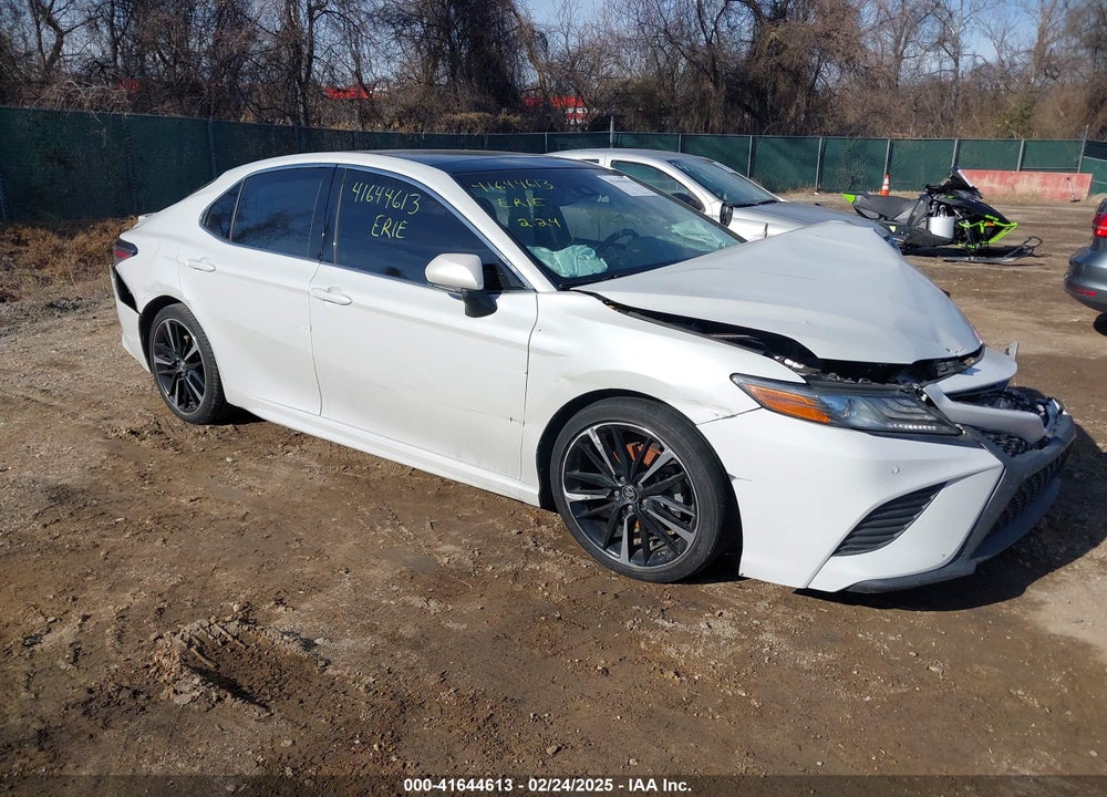 2018 TOYOTA CAMRY XSE VIN: 4T1B61HK7JU119043