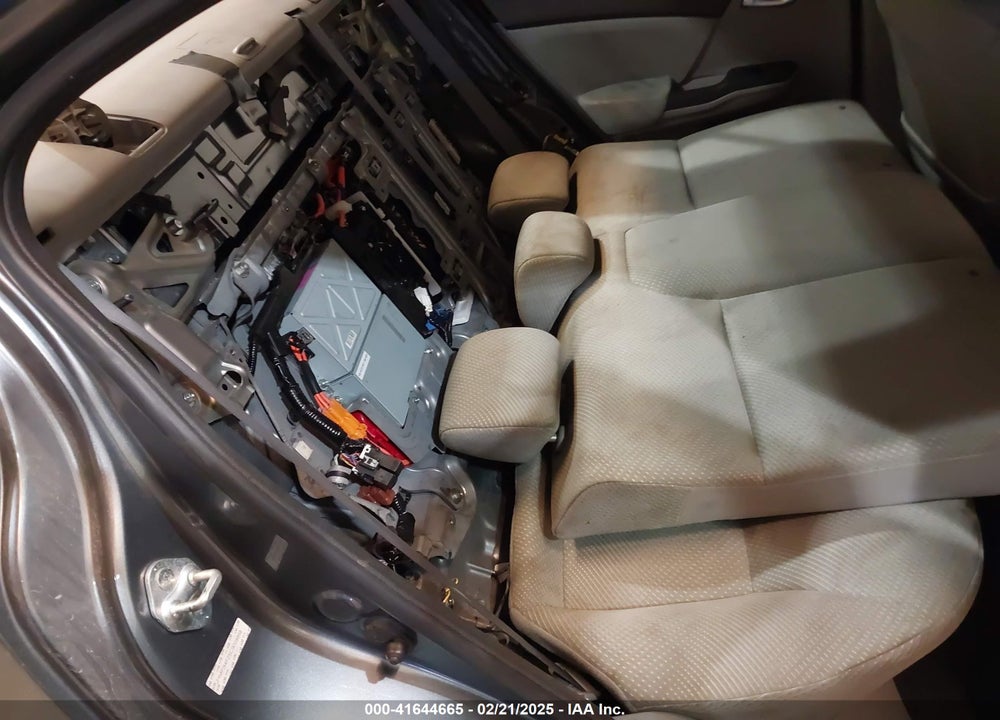 2012 HONDA CIVIC HYBRID VIN: JHMFB4F25CS009868
