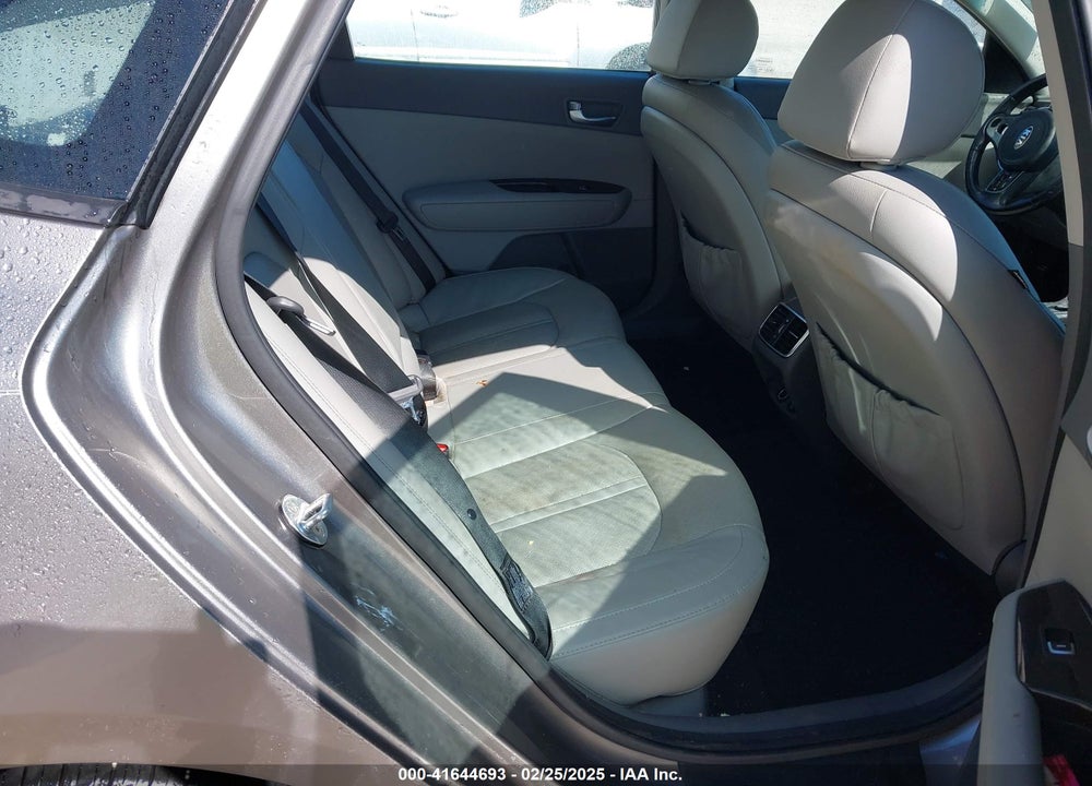 2016 KIA OPTIMA EX VIN: 5XXGU4L31GG120107