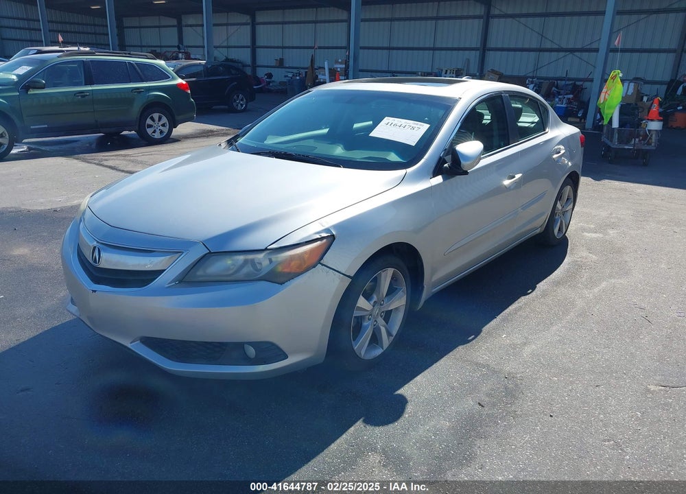 2013 ACURA ILX 2.0L VIN: 19VDE1F72DE009351