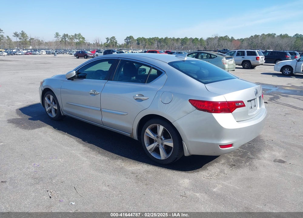 2013 ACURA ILX 2.0L VIN: 19VDE1F72DE009351
