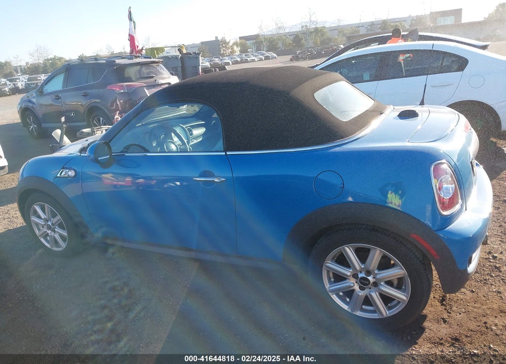 2013 MINI COOPER ROADSTER VIN: WMWSY3C58DT565849