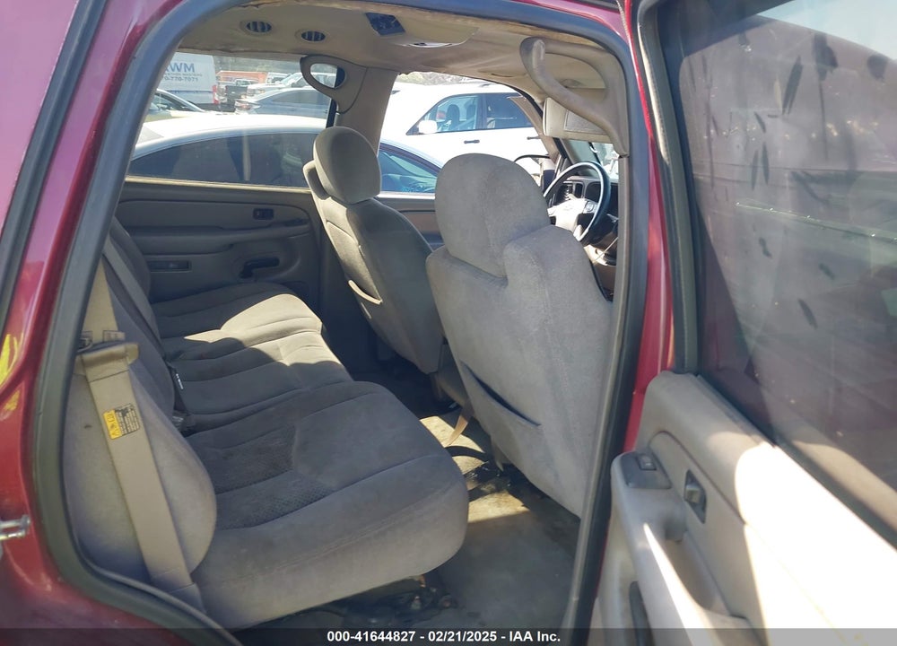 2005 CHEVROLET TAHOE LS VIN: 1GNEC13V85R255385