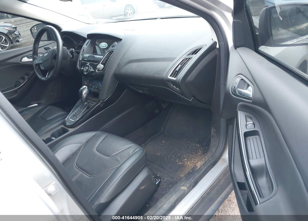 2017 FORD FOCUS VIN: 1FADP3N28HL264222