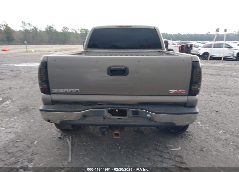 2007 GMC SIERRA 2500HD CLASSIC SLT VIN: 1GTHK29D47E186976