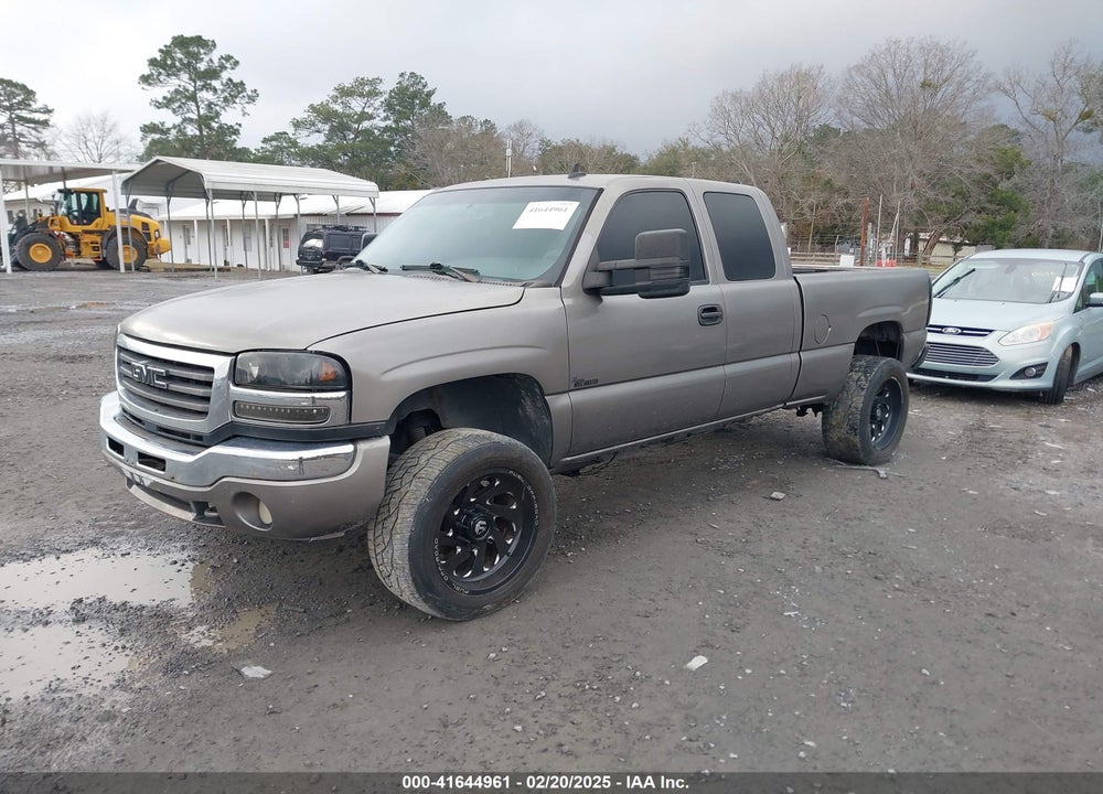 2007 GMC SIERRA 2500HD CLASSIC SLT VIN: 1GTHK29D47E186976