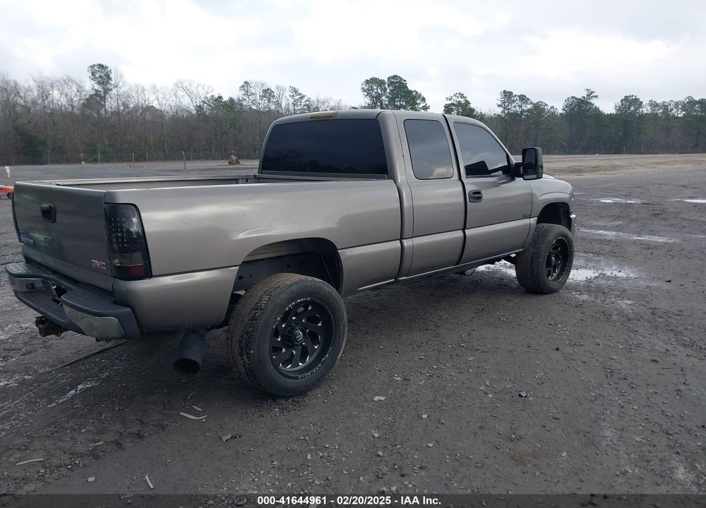 2007 GMC SIERRA 2500HD CLASSIC SLT VIN: 1GTHK29D47E186976