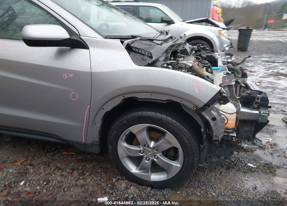 2019 HONDA HR-V VIN: 3CZRU6H33KG703033