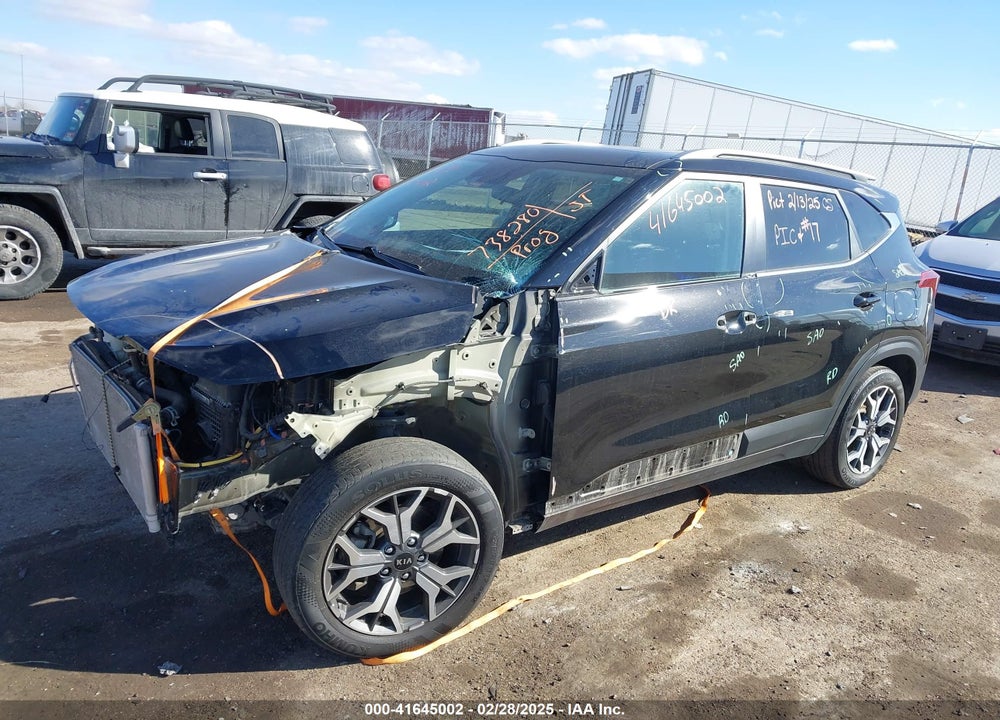 2021 KIA SELTOS EX VIN: KNDERCAA6M7110505
