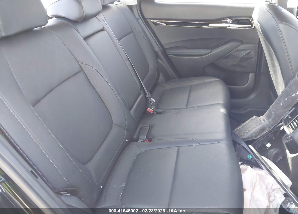 2021 KIA SELTOS EX VIN: KNDERCAA6M7110505