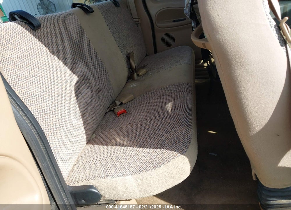 2001 DODGE RAM 1500 ST VIN: 3B7HC13Y11G712385