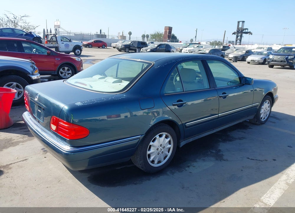 1999 MERCEDES-BENZ E 320 VIN: WDBJF65H3XA817146