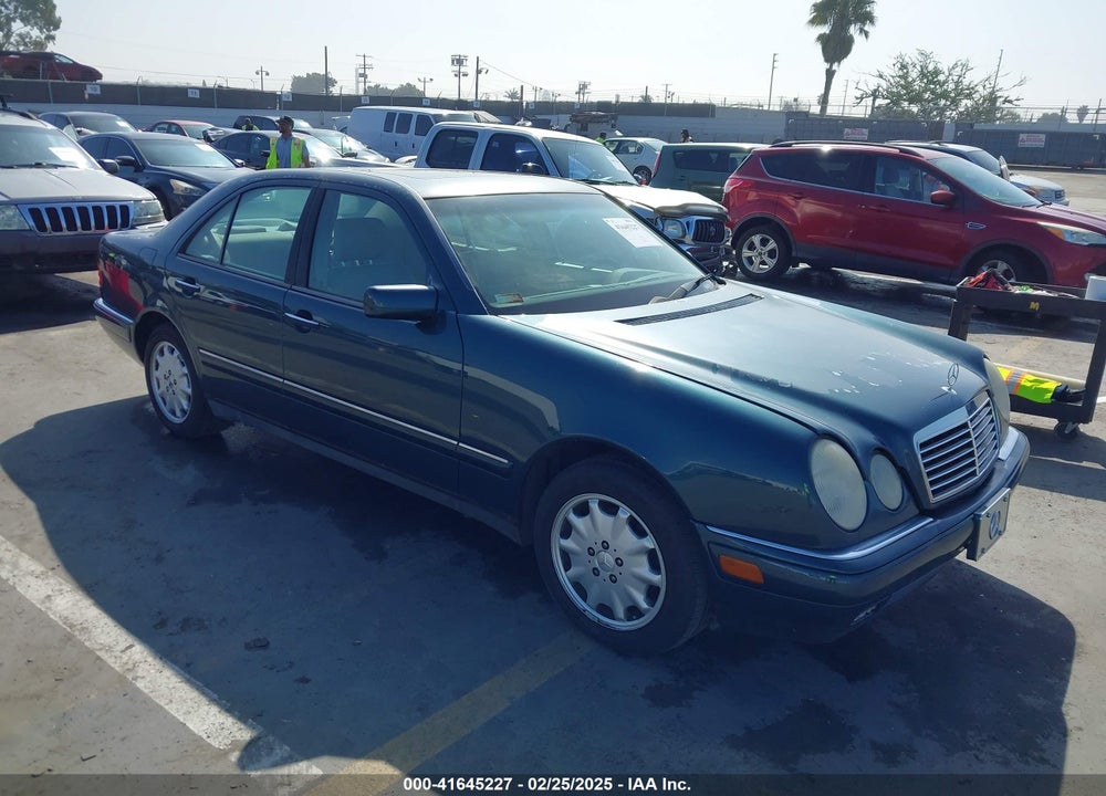1999 MERCEDES-BENZ E 320 VIN: WDBJF65H3XA817146