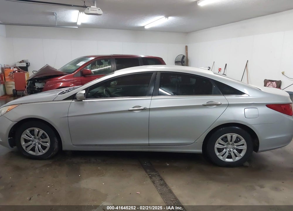 2012 HYUNDAI SONATA VIN: 5NPEB4AC7CH325042