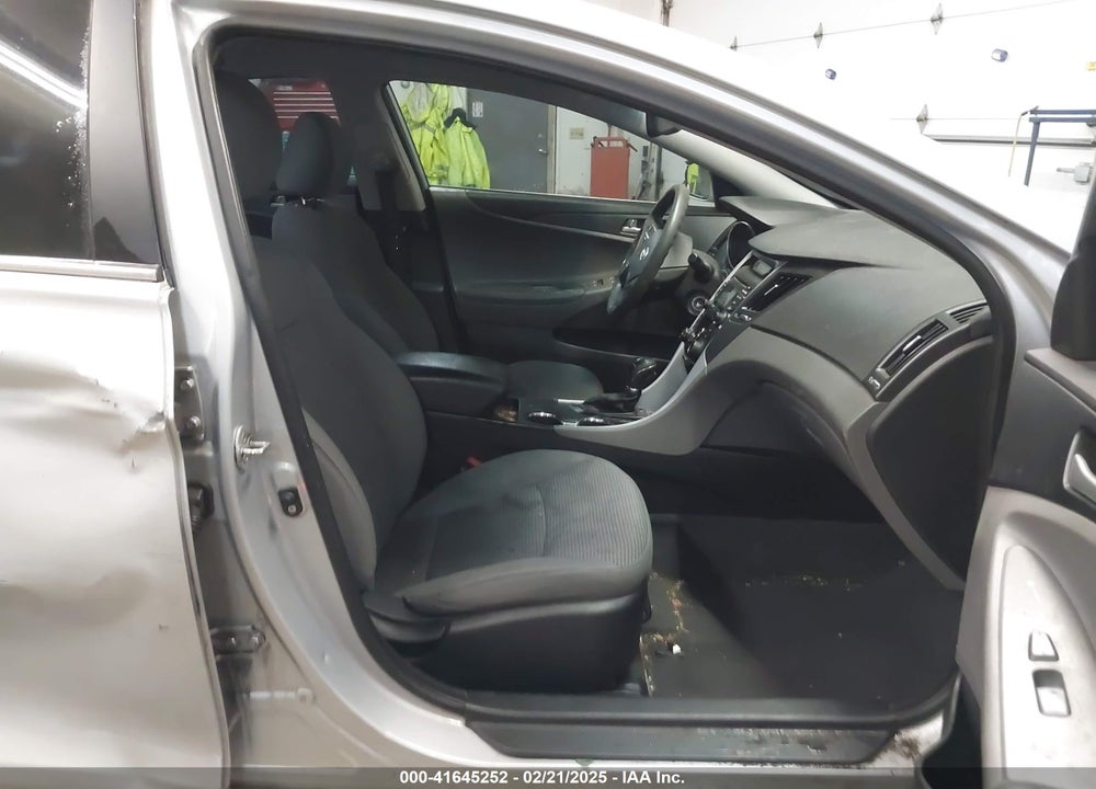 2012 HYUNDAI SONATA VIN: 5NPEB4AC7CH325042